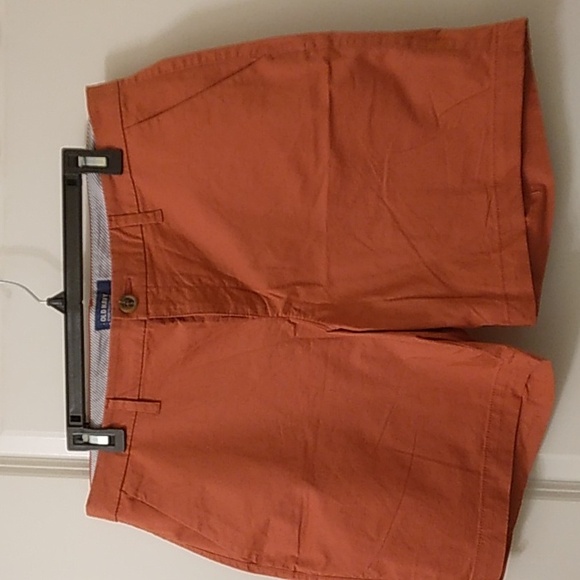 Old Navy NWOT  97% cotton 3% spandex. Color is a peach or coral - Picture 1 of 3